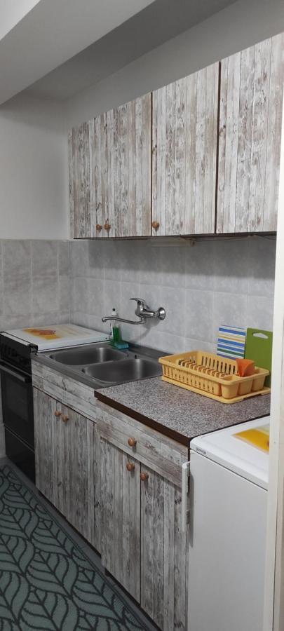 Apartment Kiwi Нови-Сад Экстерьер фото