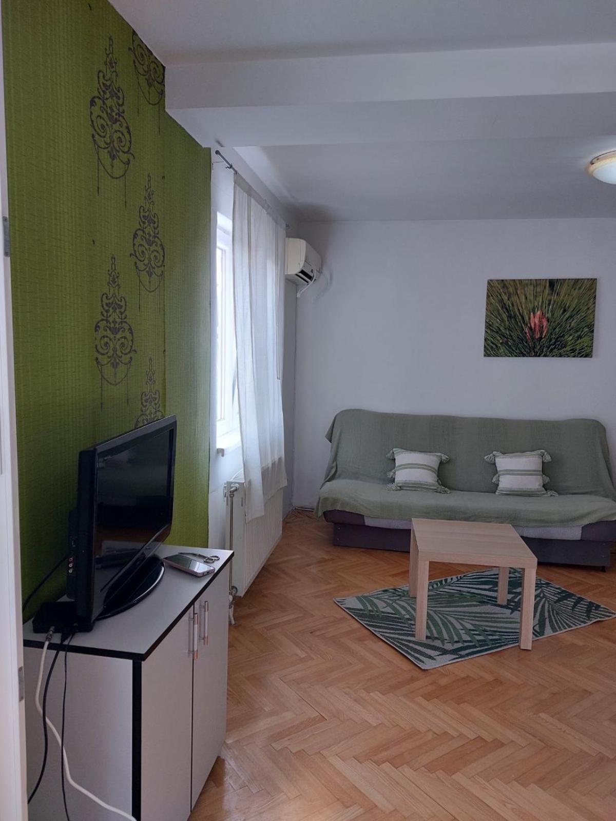 Apartment Kiwi Нови-Сад Экстерьер фото